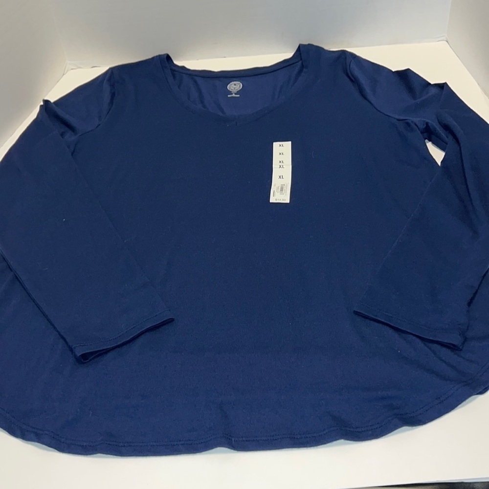 LONG SLEEVE TOP.  BLUE.  XLARGE